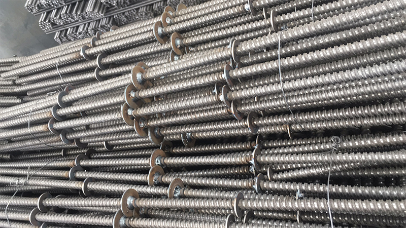 通絲焊片螺桿(圖2) 通絲焊片螺桿(圖2)